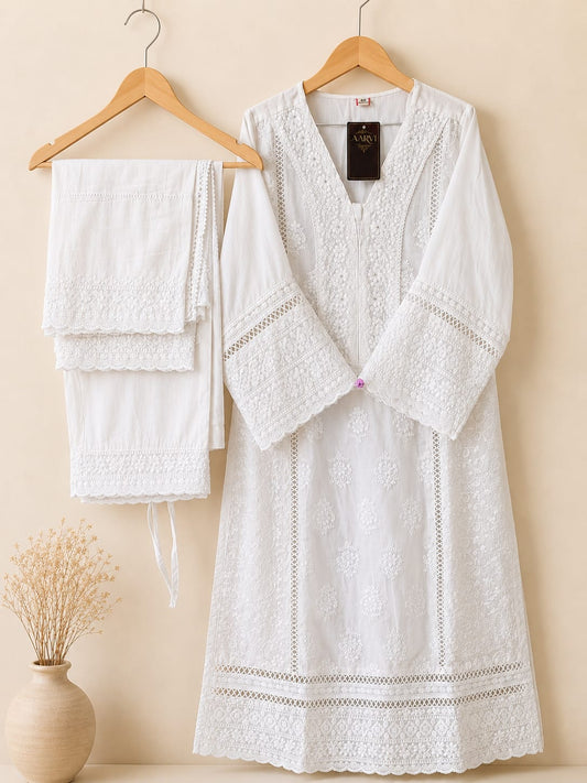 Elegant White Chikankari Kurta Set with Intricate Embroidery Detailing